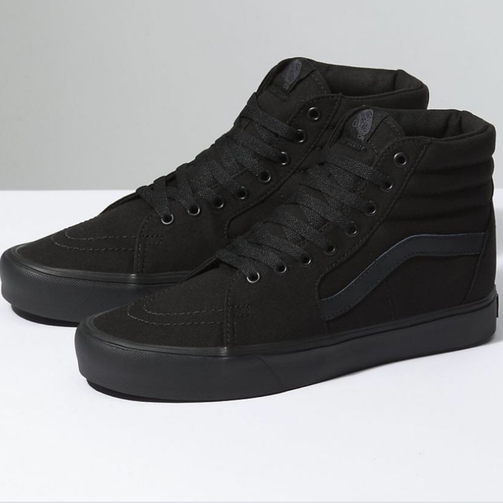 🌚All Black High Top Vans⚡️